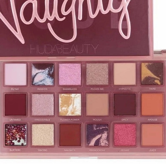 HUDA BEAUTY Other - Huda Beauty Naughty Nude Eyeshadow Palette